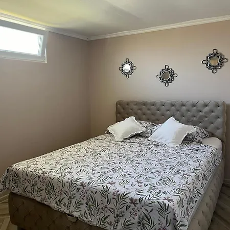 Dragic Apartment *